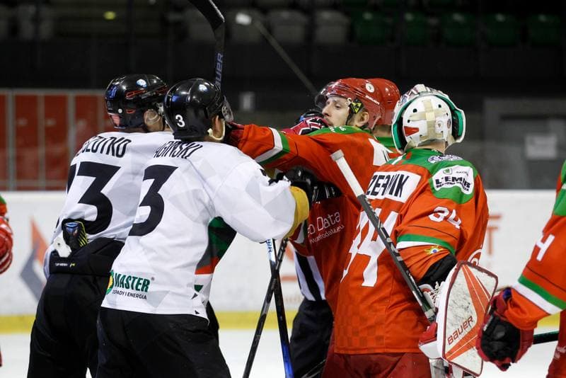 Ice Hockey. Polska Hokej Liga. GKS Tychy - Zaglebie Sosnowiec. 04.01.2019