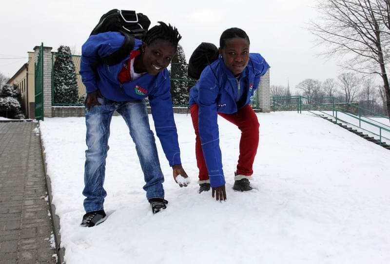 Football. Unia Raciborz. Testowane zawodniczki. 11.02.2013