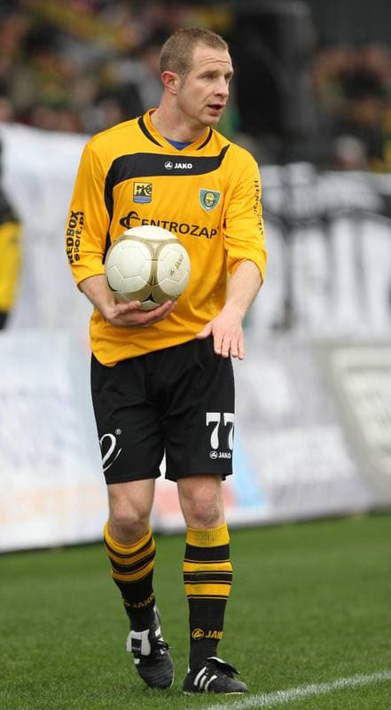 Football. I Liga. GKS Katowice - MKS Kluczbork. 10.04.2011