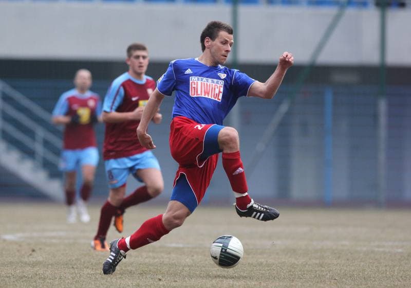 Football. Sparing. Piast Gliwice - Kolejarz Stroze. 10.03.2012
