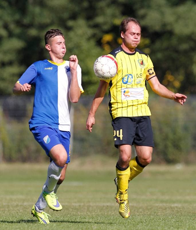 Football. IV Liga. Slavia Ruda Slaska - Ruch Radzionkow. 03.10.2015