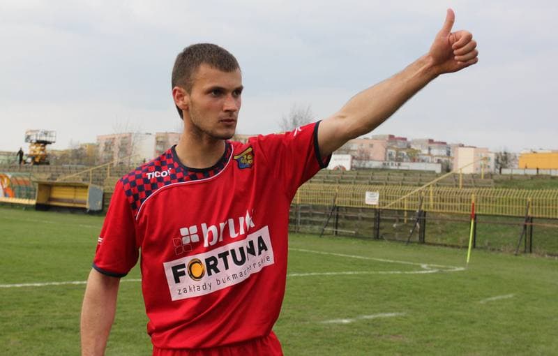 Football. Bytom I liga. Ruch Radzionkow - Odra Wodzislaw Slaski. 17.04.2011