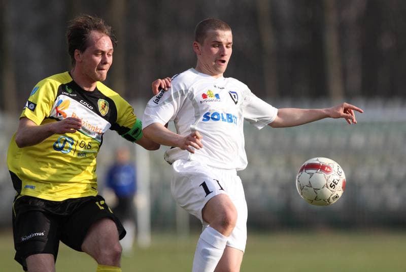 Football. Bytom I liga. Ruch Radzionkow - Zawisza Bydgoszcz. 24.03.2012