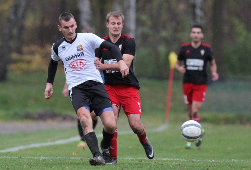 Football. III Liga. Gornik II Zabrze - Odra Wodzislaw. 09.11.2013
