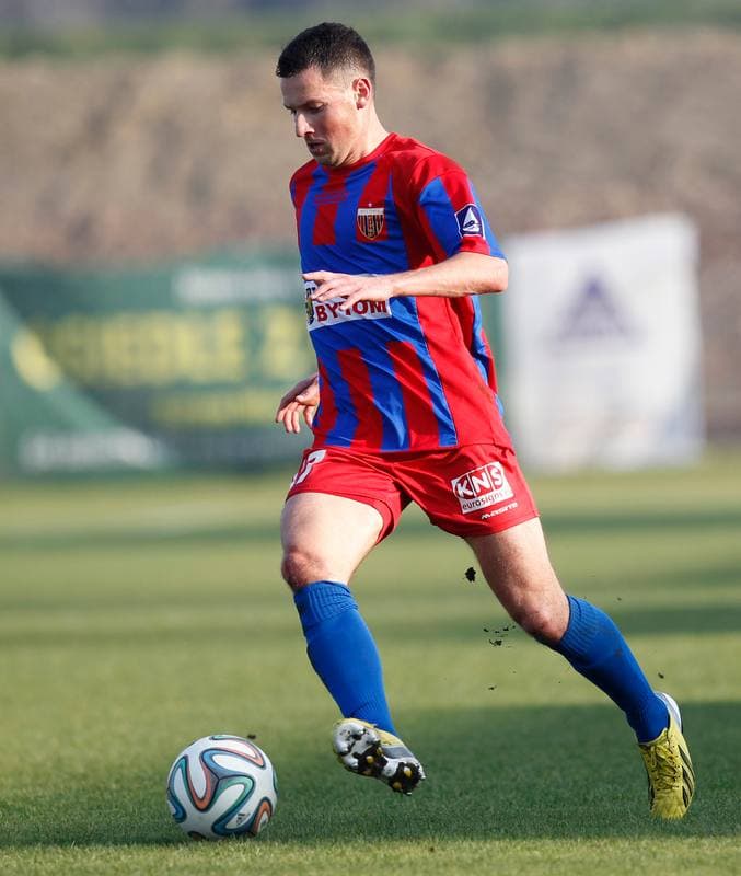 Football. III Liga Opolsko Slaska. Polonia Bytom - Ruch Zdzieszowice. 15.11.2014