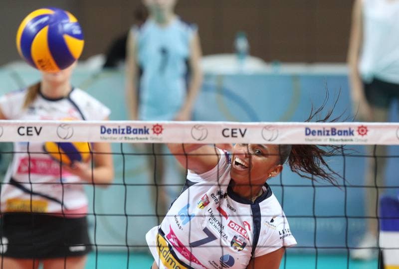 Volleyball. Women's Champions League. MKS Dabrowa Gornicza - Stiinta Bacau. 23.10.2013