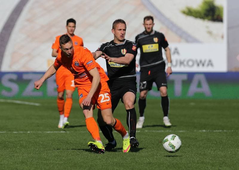 Football. PKO BP Ekstraklasa. Termalica Bruk-Bet Nieciecza - Korona Kielce. 02.04.2016
