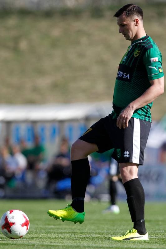 Football. II Liga. GKS 1962 Jastrzebie - Warta Poznan. 14.04.2018