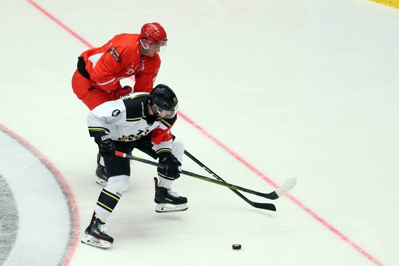 Ice Hockey. Champions Hockey League. Ocelari Trinec - Brynas IF. 05.12.2017