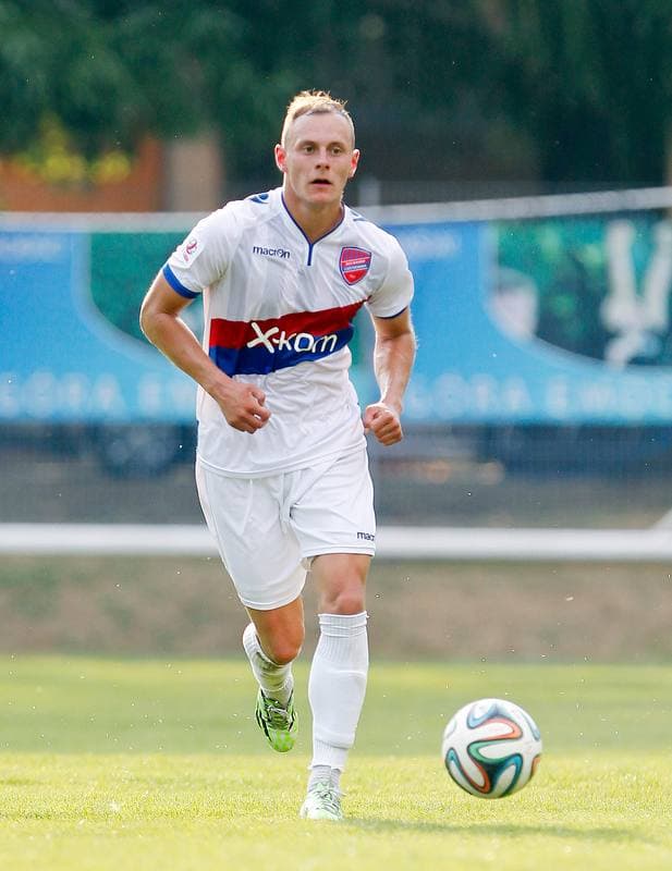 Football. II Liga. Nadwislan Gora - Rakow Czestochowa. 09.08.2015