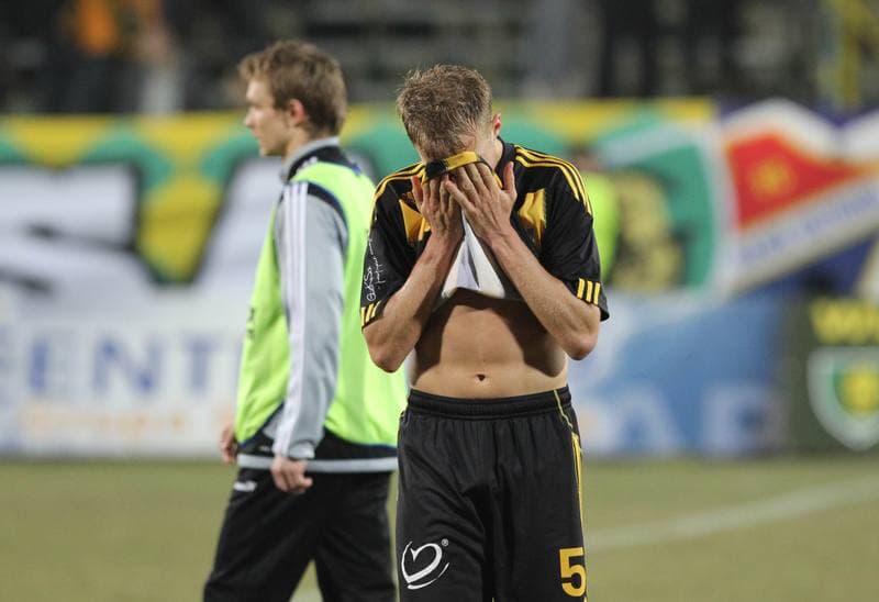 Football. I liga. GKS Katowice - Ruch Radzionkow. 17.03.2012