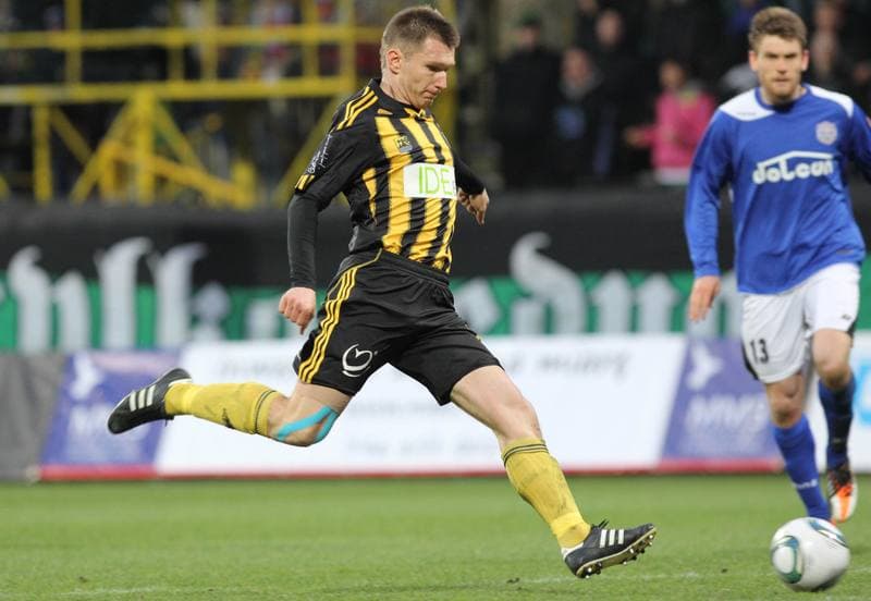 Football. I liga. GKS Katowice - Dolcan Zabki. 31.03.2012