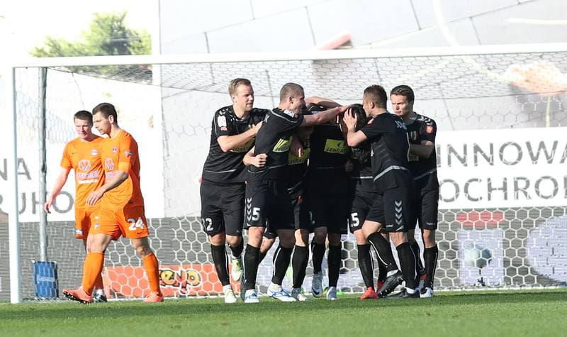 Football. PKO BP Ekstraklasa. Termalica Bruk-Bet Nieciecza - Korona Kielce. 02.04.2016