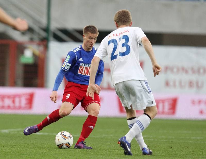 Football. I liga. Piast Gliwice - Olimpia Elblag. 18.04.2012