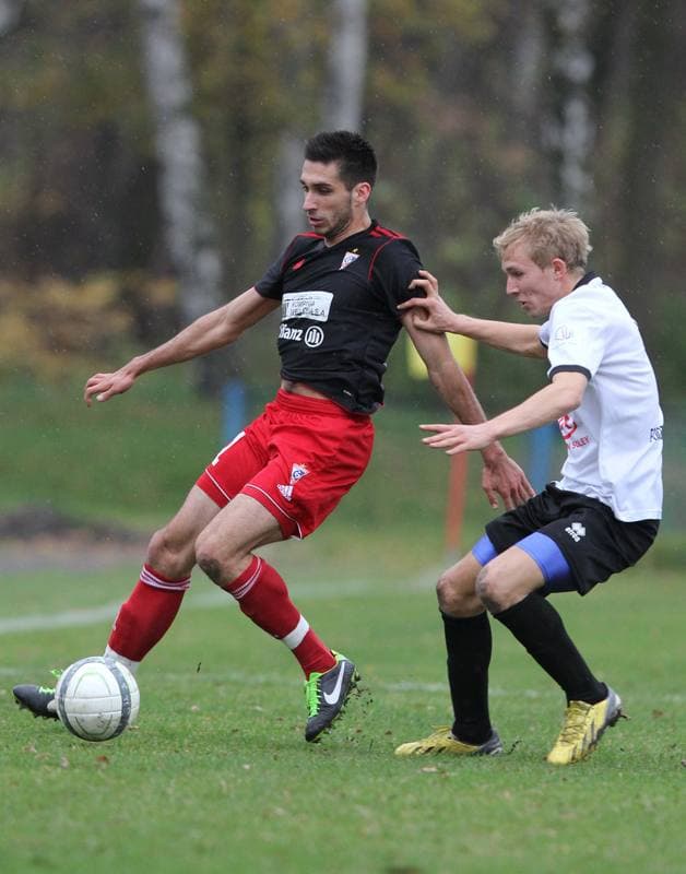 Football. III Liga. Gornik II Zabrze - Odra Wodzislaw. 09.11.2013