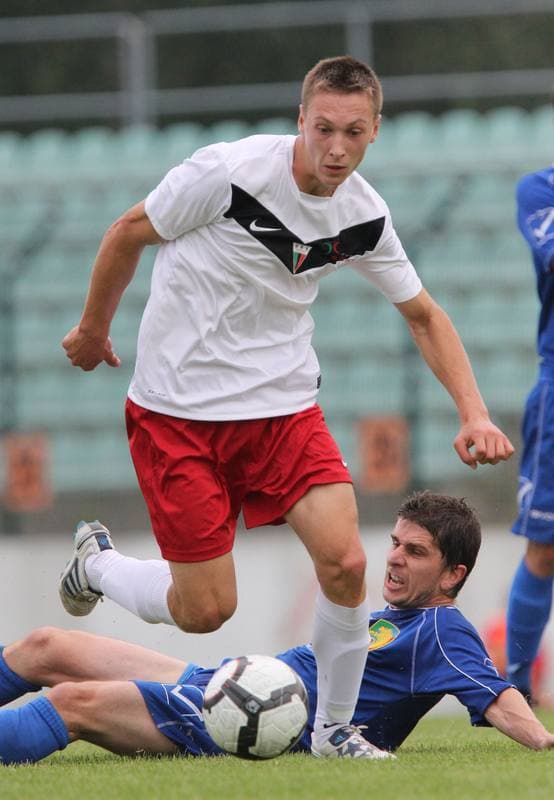Football. II Liga. GKS Tychy - Miedz Legnica. 06.08.2011