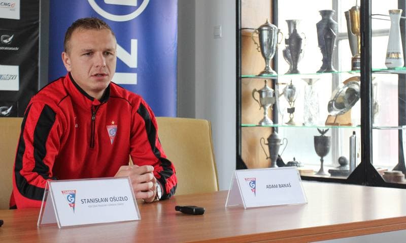 Football. Gornik Zabrze. Press Conference. 19.04.2011