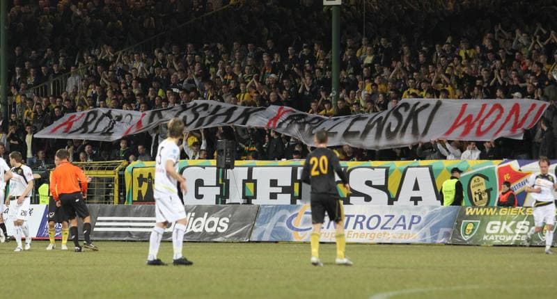 Football. I liga. GKS Katowice - Ruch Radzionkow. 17.03.2012