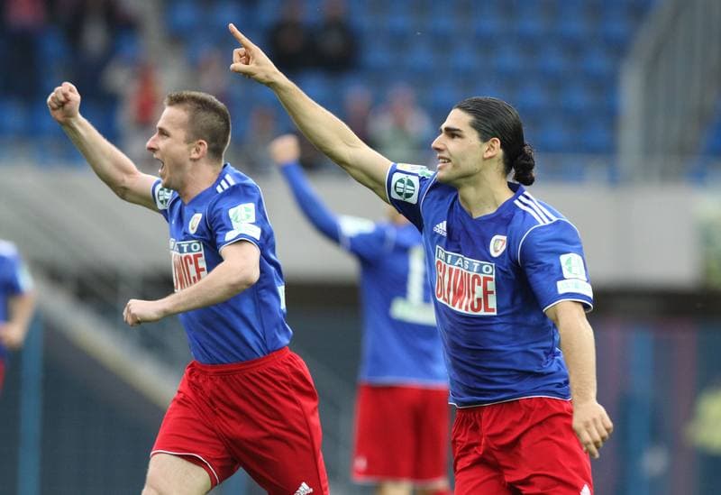 Football. I liga. Piast Gliwice - Olimpia Grudziadz. 22.04.2012