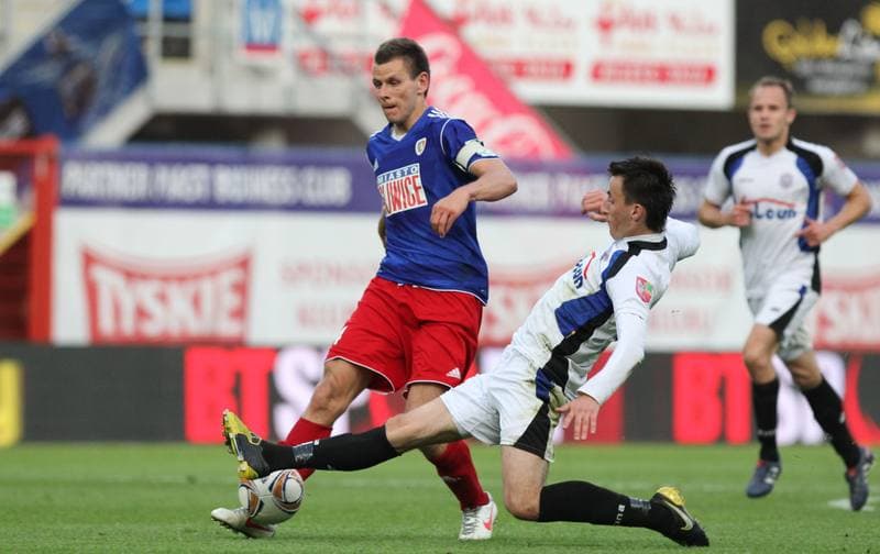Football. I liga. Piast Gliwice - Dolcan Zabki. 09.05.2012