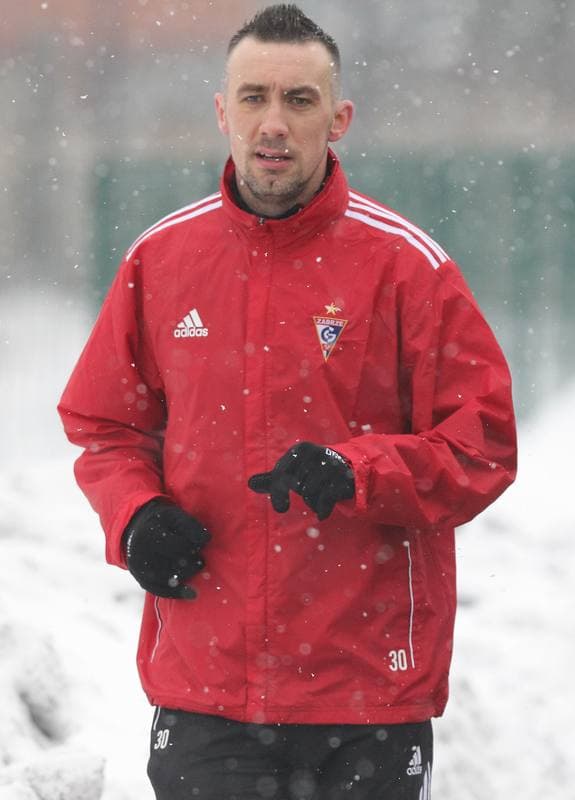 Football. Sparing. Gornik II Zabrze - LZS Piotrowka. 23.02.2013