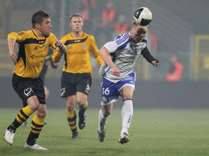 Football. I Liga. Podbeskidzie Bielsko-Biala - GKS Katowice. 02.04.2011