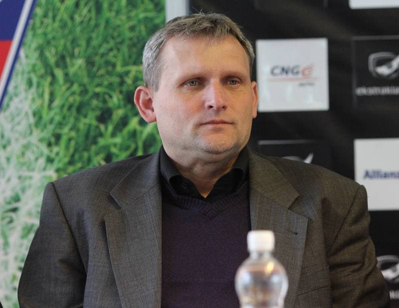 Football. Gornik Zabrze. Press Conference. 14.04.2011