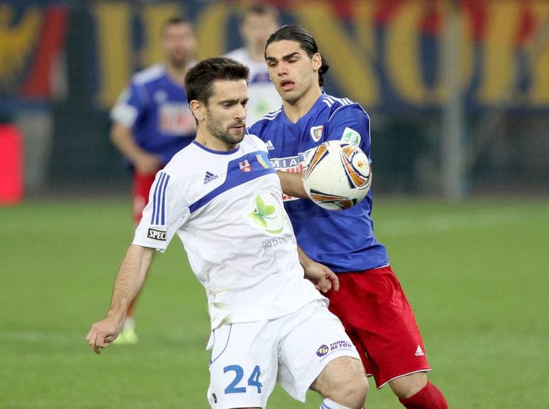Football. I liga. Piast Gliwice - Olimpia Elblag. 18.04.2012