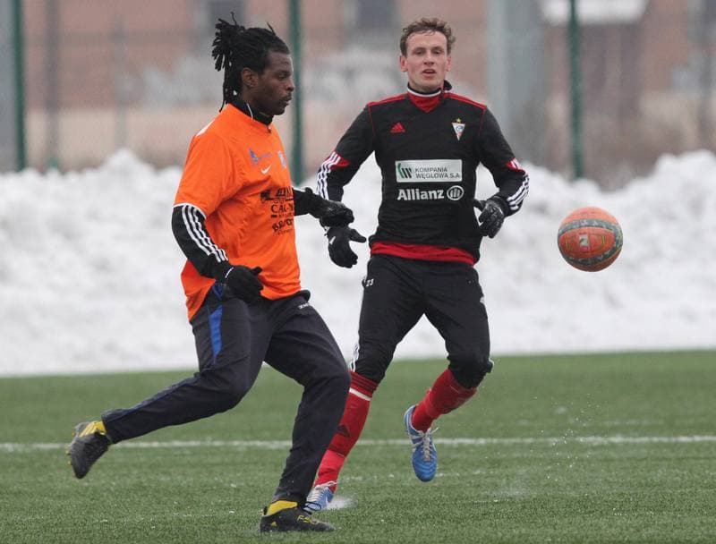Football. Sparing. Gornik Zabrze - LZS Piotrowka. 25.01.2013