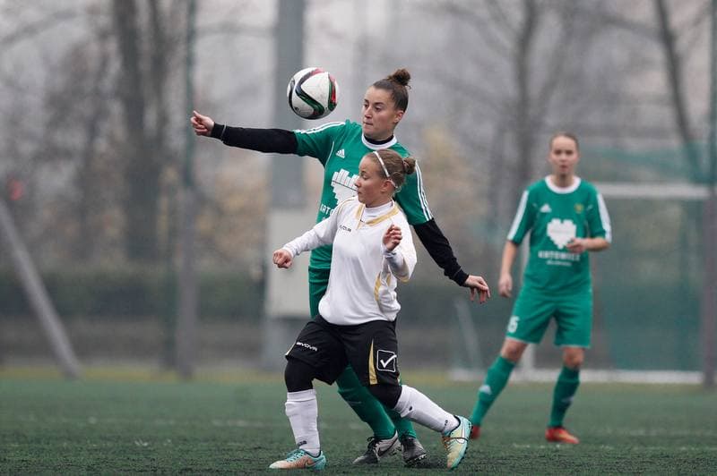 Football. III Liga Slaska Kobiet. GKS Katowice - Czarnie II Sosnowiec. 07.11.2015