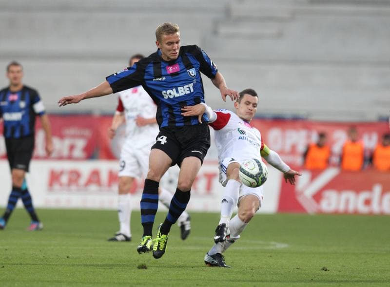 Football. T-Mobile Ekstraklasa. Gornik Zabrze - Zawisza Bydgoszcz. 29.04.2015