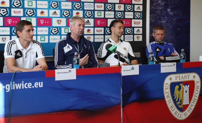 Football. Piast Gliwice. Press Conference. 04.10.2013