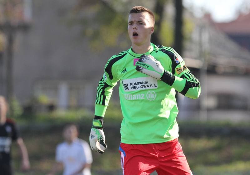 Football. III Liga. Gornik II Zabrze - Czarny Otmuchow. 26.10.2013