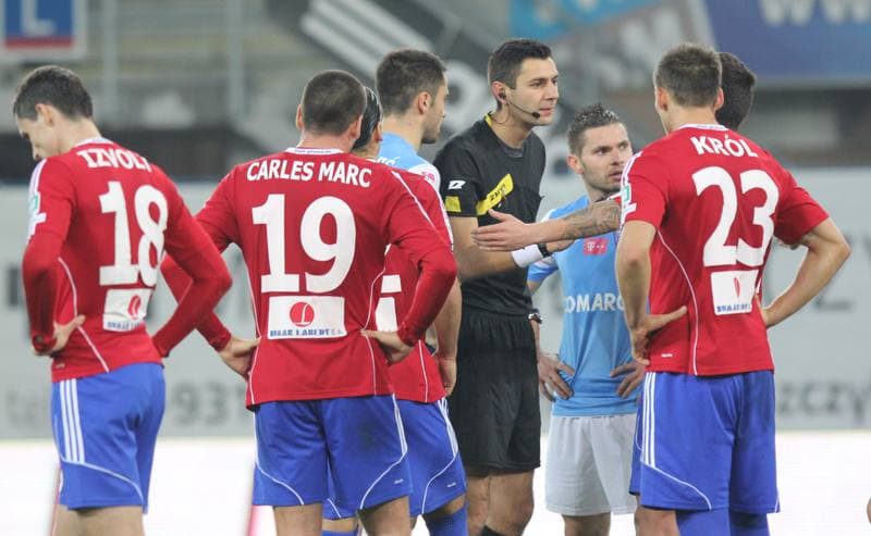 Football. PKO BP Ekstraklasa. Piast Gliwice - Cracovia Krakow. 05.12.2015
