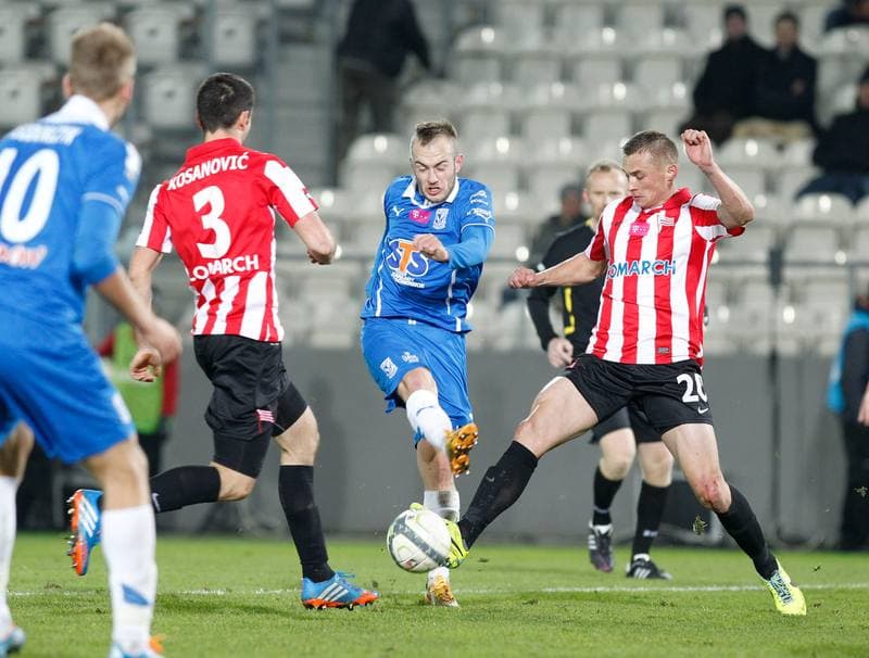 Football. T-Mobile Ekstraklasa. Cracovia Krakow - Lech Poznan. 25.11.2013