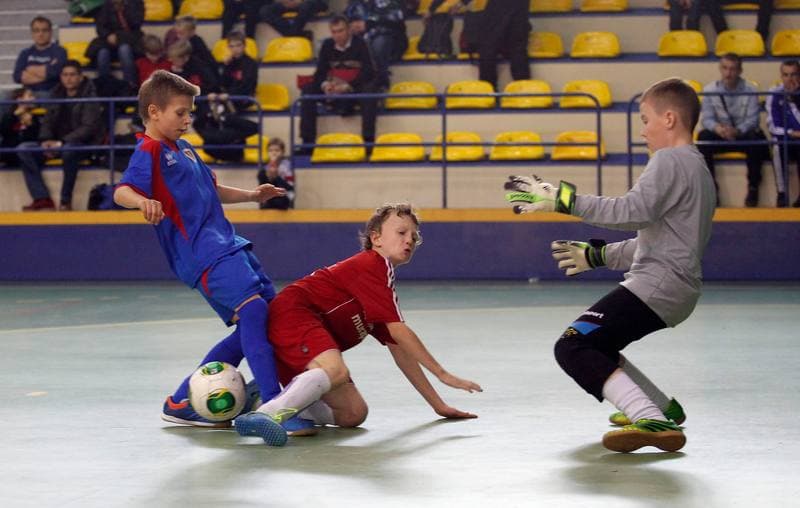 Football. X Halowy Turniej Trampkarzy im Redaktora Stanislawa Penara. Piast Gliwice - Akademia 21 Krakow. 21.12.2013