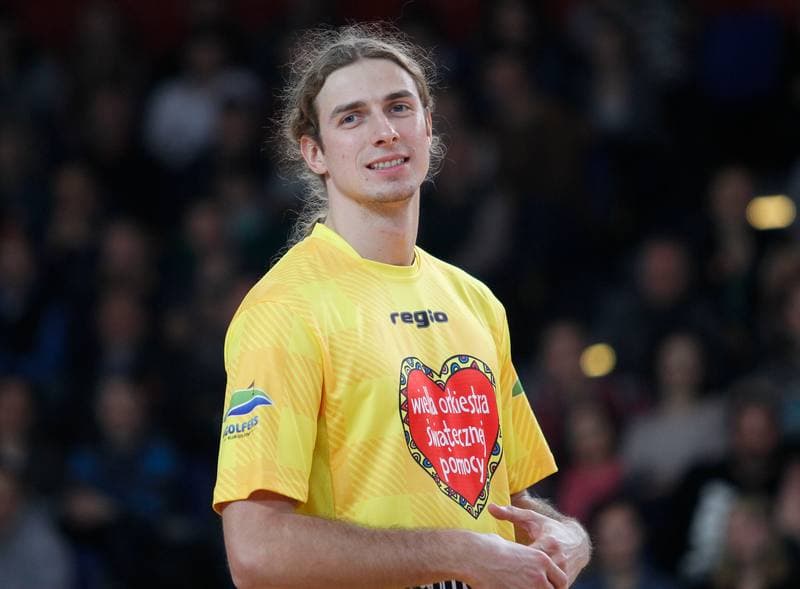 Football. Legendary Cosmic Match. Kabarety - Przyjaciele. 06.01.2014