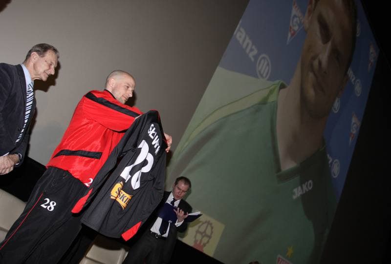 Football. Gornik Zabrze. Presentation. 22.02.2011