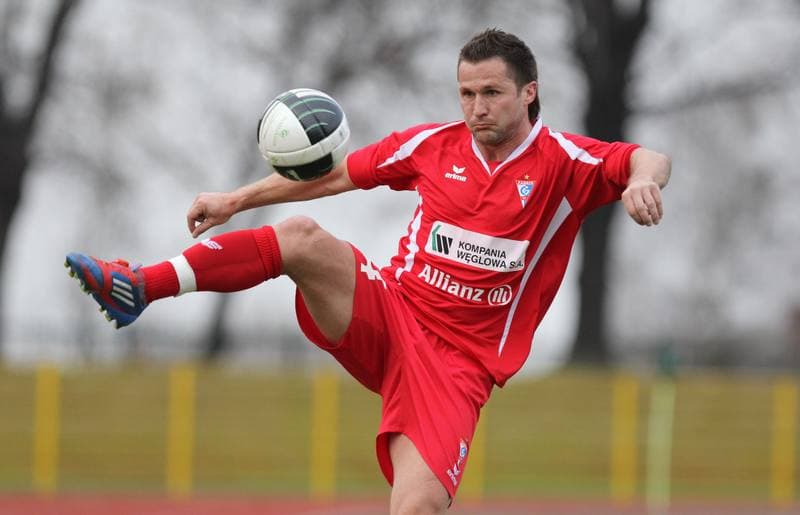 Football. Sparing. Gwarek Tarnowskie Gory - Gornik Zabrze. 11.04.2012