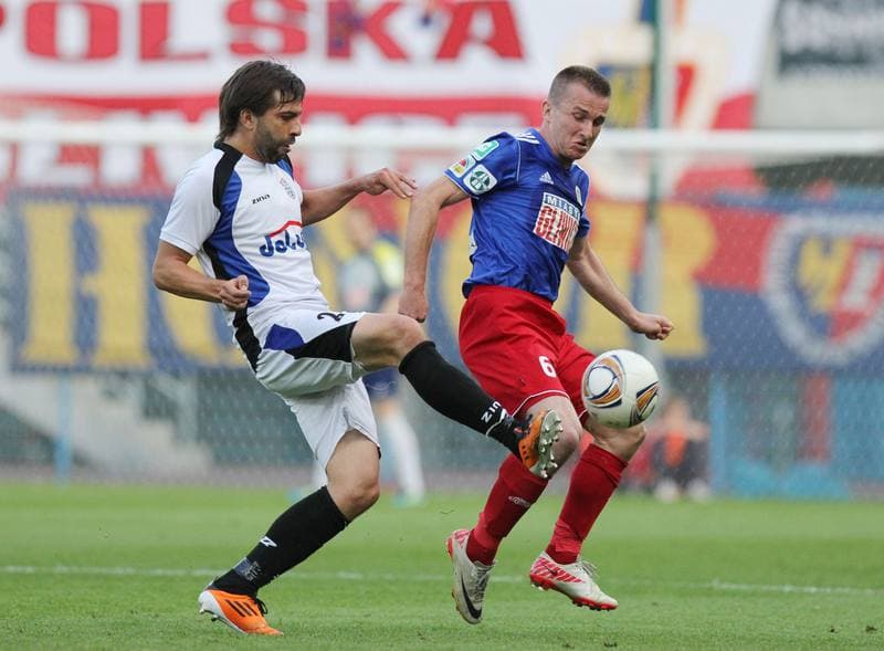 Football. I liga. Piast Gliwice - Dolcan Zabki. 09.05.2012