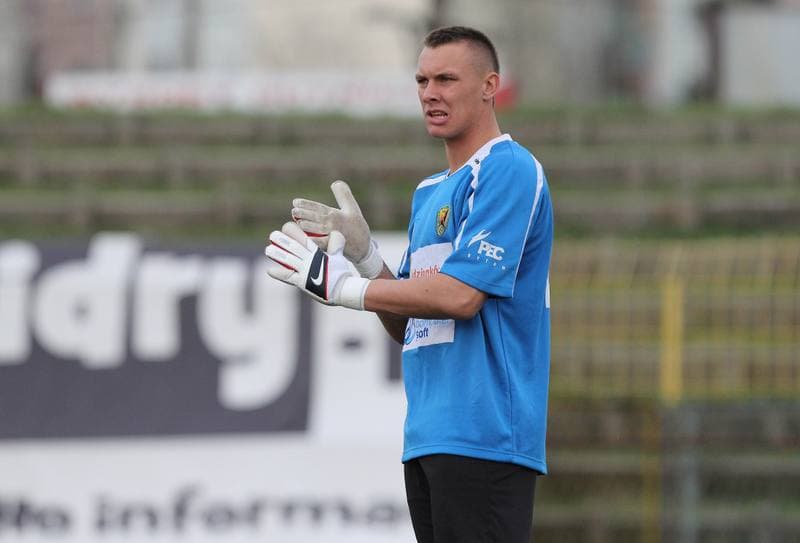 Football. Bytom I liga. Ruch Radzionkow - Odra Wodzislaw Slaski. 17.04.2011