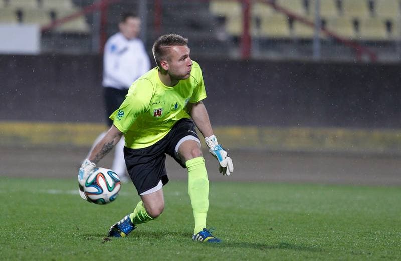 Football. II Liga. ROW Rybnik - MKS Kluczbork. 18.04.2015