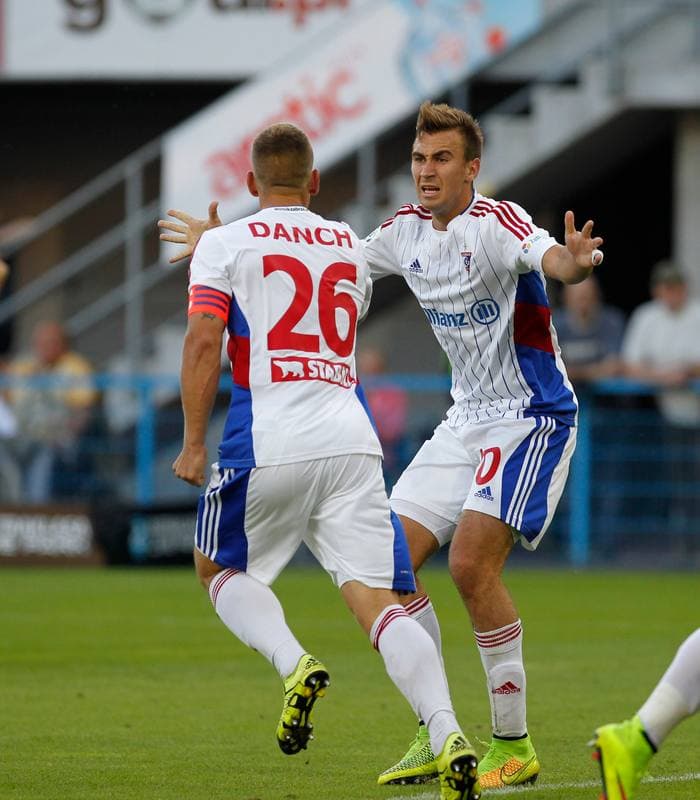 Football. T-Mobile Ekstraklasa. Piast Gliwice - Gornik Zabrze. 30.11.2013