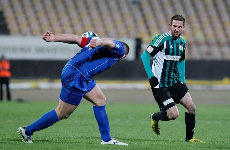 Football. II Liga. ROW Rybnik - MKS Kluczbork. 18.04.2015