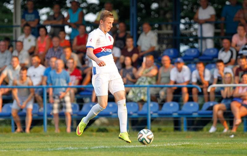 Football. II Liga. Nadwislan Gora - Rakow Czestochowa. 09.08.2015