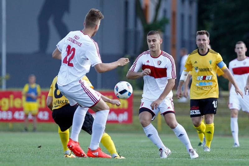 Football. III Liga. Gwarek Tarnowskie Gory - Ruch Zdzieszowice. 15.08.2017