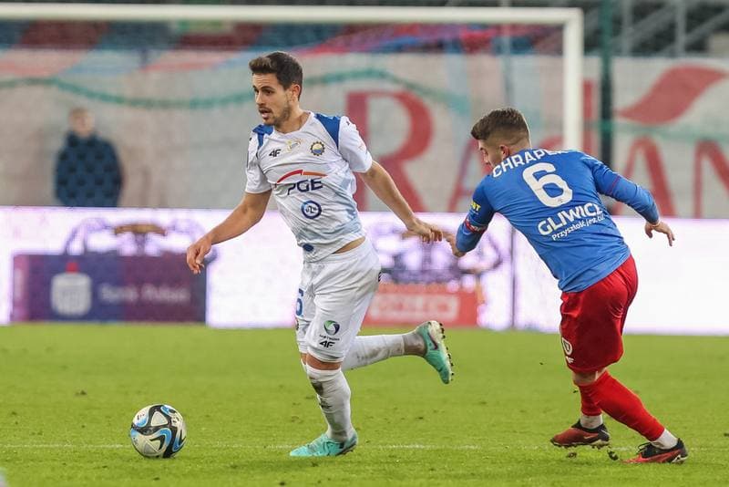 Football. PKO BP Ekstraklasa. Piast Gliwice - Stal Mielec. 18.12.2023