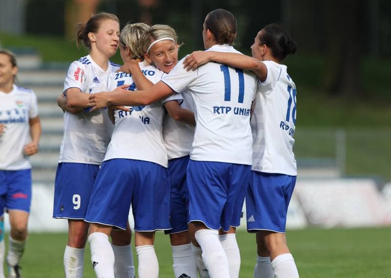 Football. Raciborz Superliga. Unia Raciborz - Medyk Konin. 02.06.2012