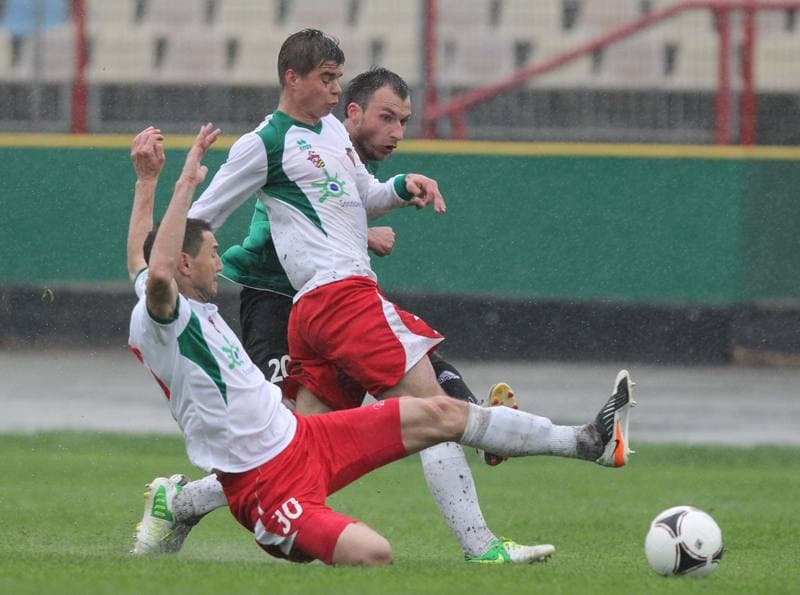 Football. II liga - grupa zachodnia. ROW Rybnik - Zaglebie Sosnowiec. 03.05.2013