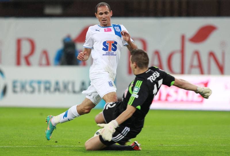 Football. T-Mobile Ekstraklasa. Piast Gliwice - Lech Poznan. 23.09.2013